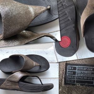 Fitflop Shoes - FitFlop lulu shimmer suede sandals SZ 6 Fitflop Shoes - FitFlop lulu shimmer suede sandals SZ 6